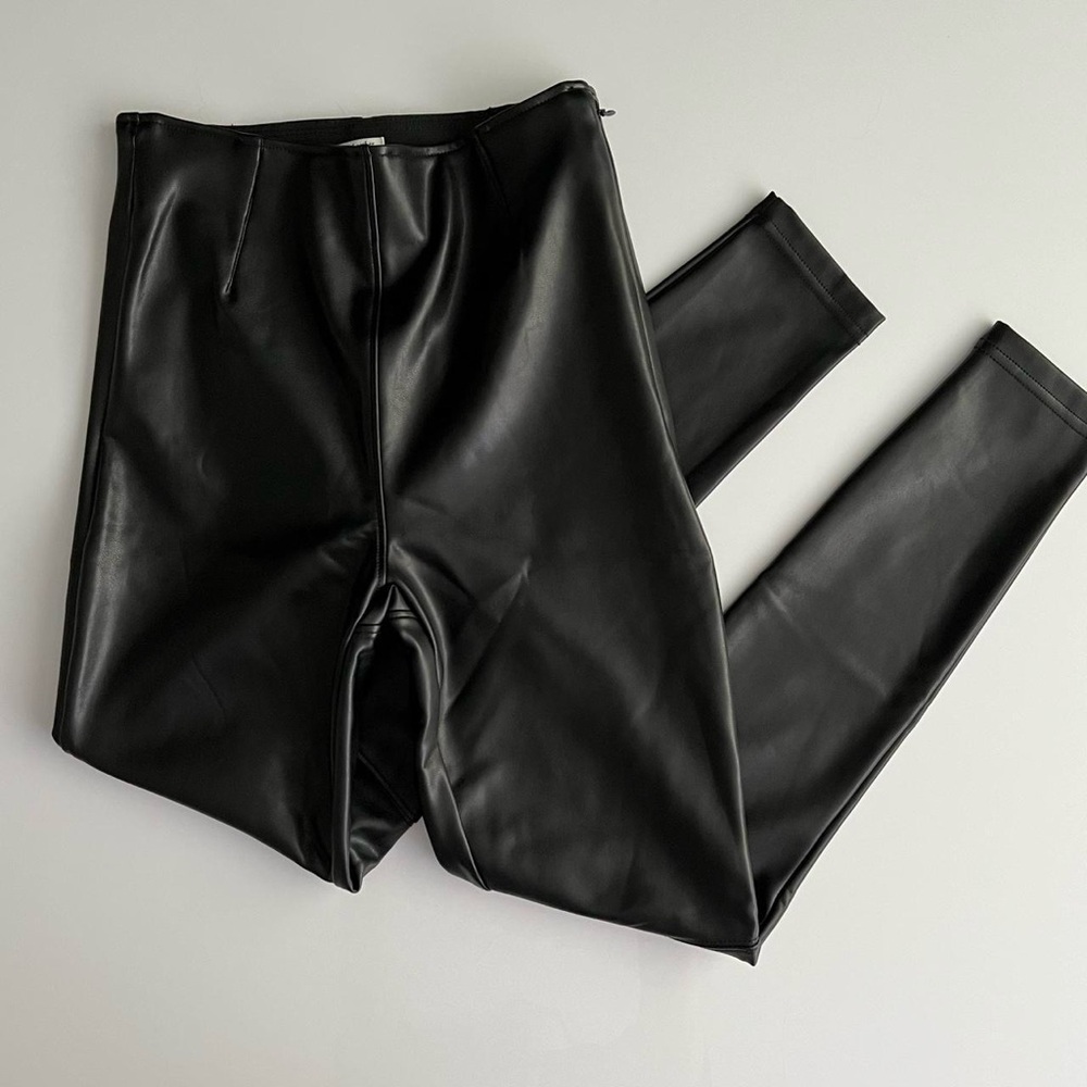 Abercrombie short inseam faux leather leggings skinny pants, black, xs s, nwt
